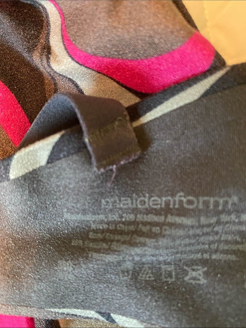 Maidenform Black, Pink & Gray Swirl Underwire Bra - Picture 2 of 4